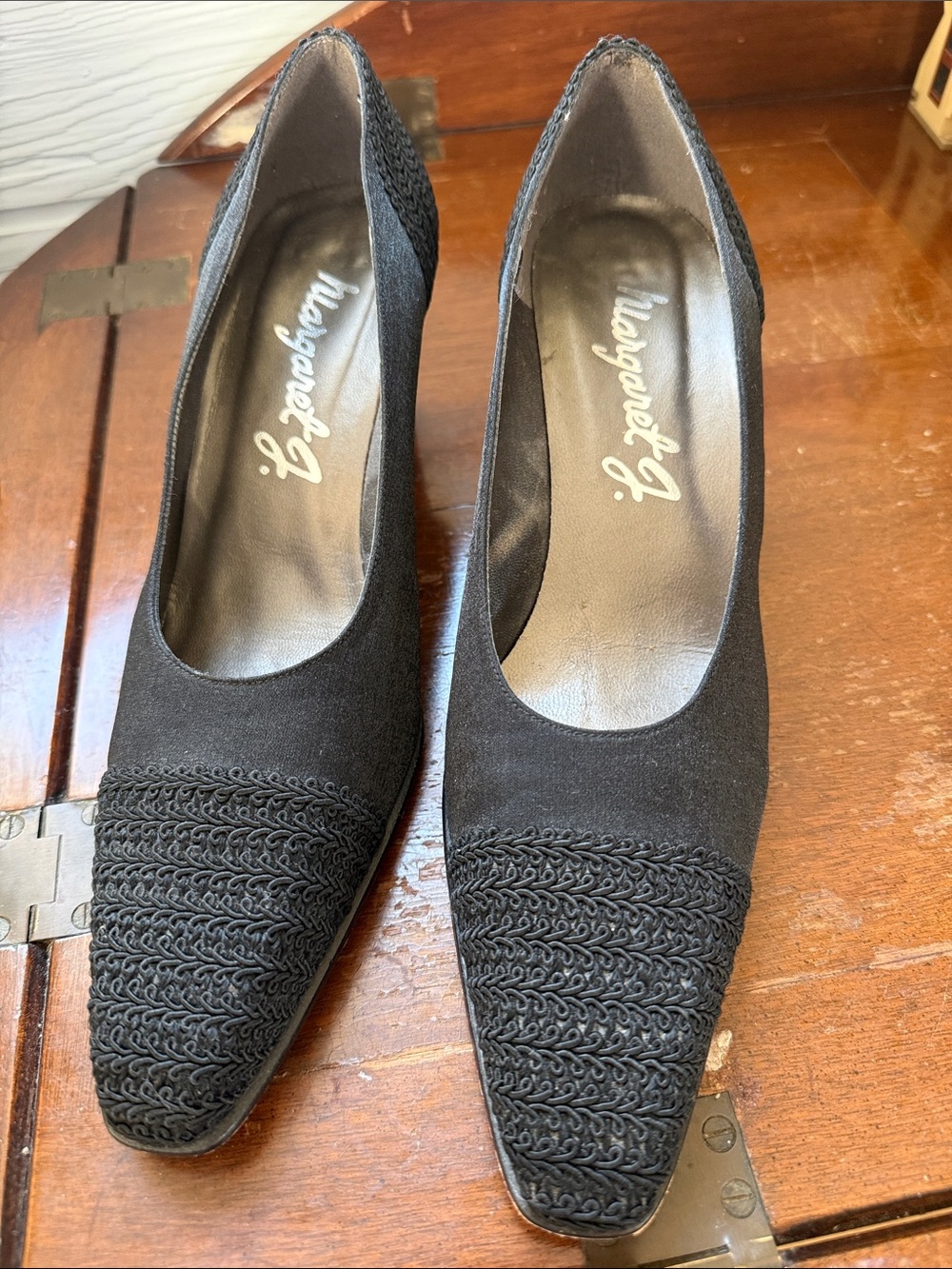 Margaret J. Black Braided Pointed Toe Pumps 9.5 B made in Spain